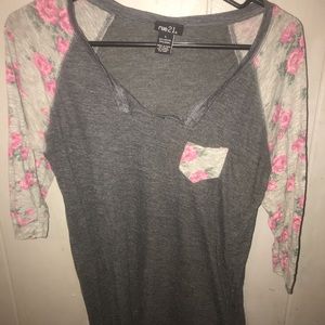 Girls half sleeve shirt.